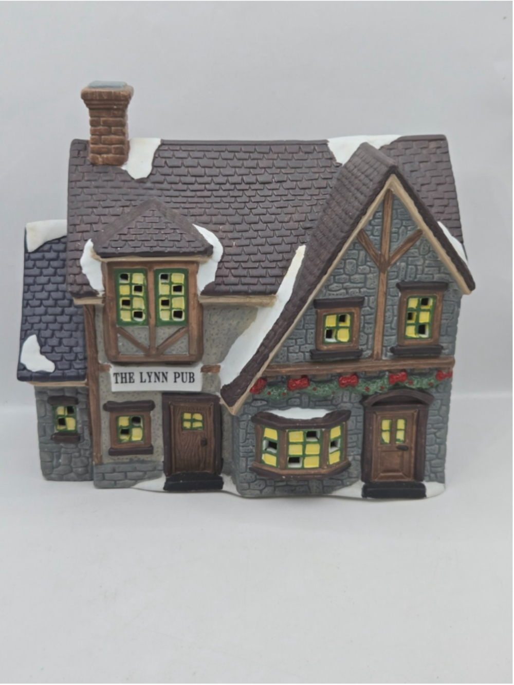 Vtg 1995 Dickens Keepsake The Lynn Pub Porcelain Lighted House Christmas W/ Box